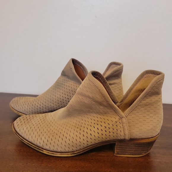 Lucky Brand Shoes - Lucky Brand 'Loria' Tan Suede Pointed Toe Stacked Heel Ankle Boots 8.5